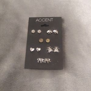 6 pairs of earrings